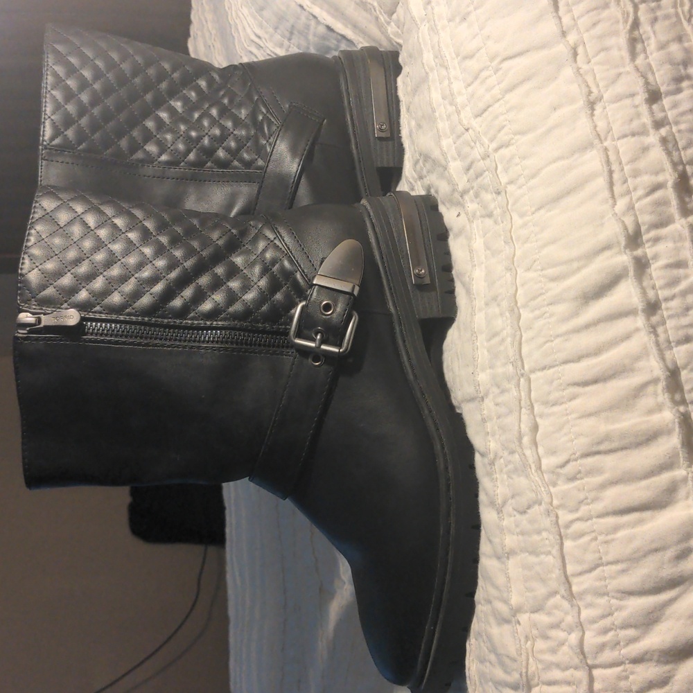 Torrid boots